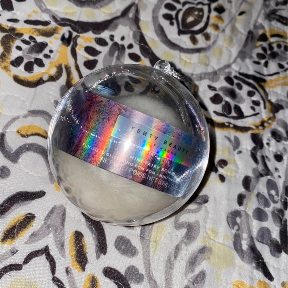FENTY BEAUTY BY RIHANNA mini fairy bomb